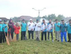 Wabup Azwar Hadi Pimpin Bersih-bersih Lingkungan