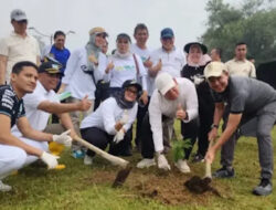 HUT ke-27 Lamtim, Bupati Ela Tanam Pohon di Labuhanratu